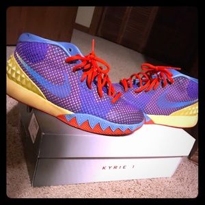 Youth size 6 Kyrie 1 Saturday